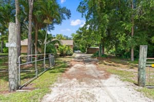 17889 62nd Road N, The Acreage, FL 33470 - MLS#R11115214