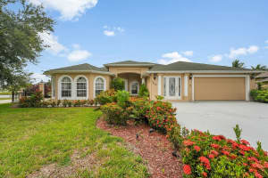 1402 Sw Doe Court, Port Saint Lucie