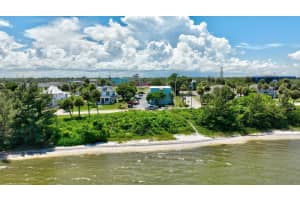 602 Indian River Drive, Fort Pierce, FL 34950 - MLS#R11115244