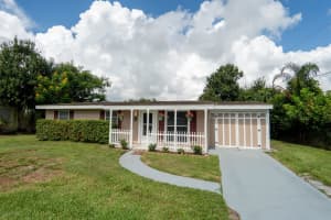 422 Coconut Avenue E, Port Saint Lucie, FL 34952 - MLS#R11115245