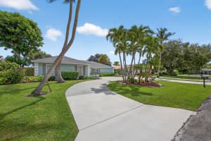 4179 Oak Street, Palm Beach Gardens, FL 33418 - MLS#R11115291