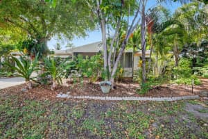 702 Sunset Drive, Lake Worth Beach