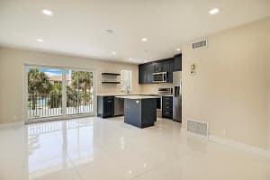 1439 S Ocean Boulevard 208, Lauderdale By The Sea