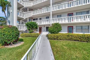 1020 Ellesmere B 1020, Deerfield Beach, FL 33442 - MLS#R11115352