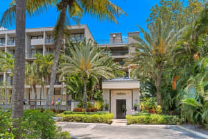1830 Embassy Drive 505, West Palm Beach, FL 33401 - MLS#R11115361