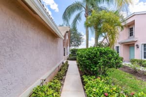 10674 Pelican Drive, Wellington, FL 33414 - MLS#R11115401