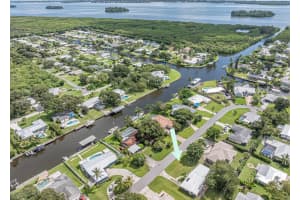 443 21st Place SE, Vero Beach, FL 32962 - MLS#R11115441
