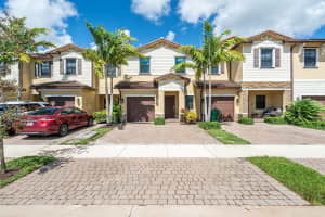 4645 Caspian Way, Davie, FL 33314 Sold 12/12/25