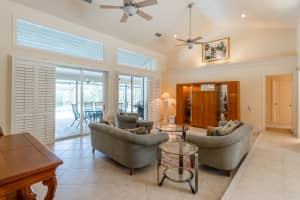 13 Balfour Road W, Palm Beach Gardens, FL 33418 - MLS#R11115491