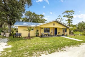 18086 Us Highway 98, Okeechobee, FL 34972 - MLS#R11115524