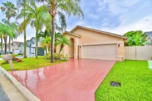 1456 Waterway Cove Drive, Wellington