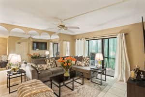 1102 Green Pine Boulevard H1, West Palm Beach, FL 33409 - MLS#R11115541