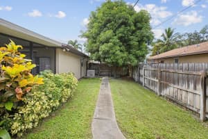 501 NW Colonial Street, Port Saint Lucie, FL 34983 - MLS#R11115551