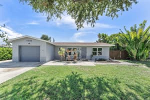 2532 Sw 11th Court, Boynton Beach