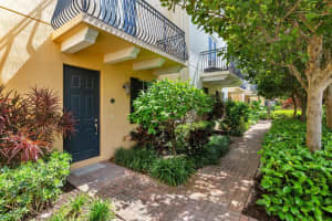 2502 N Dixie Highway 40, Lake Worth Beach, FL 33460 - MLS#R11115563