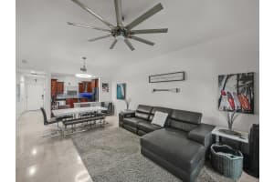 1610 Presidential Way B-207, West Palm Beach, FL 33401 - MLS#R11115564