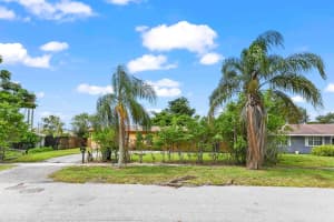 1924 Ware Circle, West Palm Beach, FL 33409 - MLS#R11115580