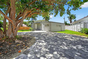 326 191st Street, Sunny Isles Beach, FL 33160 - MLS#R11115603