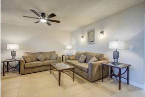 160 NE 8th Avenue 26a, Hallandale Beach, FL 33009 - MLS#R11115653
