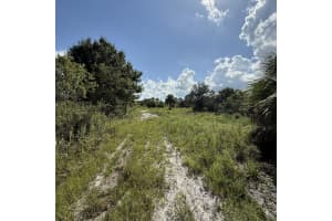 7805 21st Street SW, Vero Beach, FL 32968 - MLS#R11115657