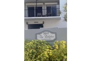 MLS# R11115674, North Miami Beach, Florida 33160