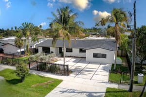 1860 Ne 199th Street, Miami