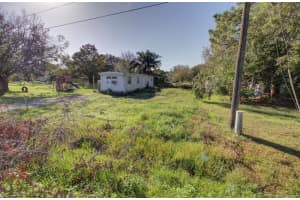 7100 NE 12th Ln, Okeechobee, FL 34974, Sold 11/14/25