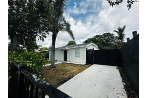 421 SW 9 Court, Delray Beach, FL 33444 - MLS#R11115754