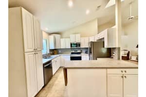 6008 SE Walkers Cay Court, Stuart, FL 34997 - MLS#R11115774