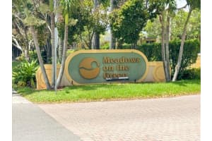 1104 Meadows Circle, Boynton Beach