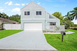 17 Paxford Lane, Boynton Beach, FL 33426 - MLS#R11115806
