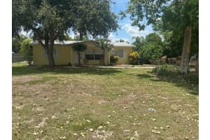 918 Se Dolphin Drive, Stuart