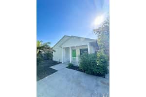 43 SW 8th Avenue, Delray Beach, FL 33444 - MLS#R11115855