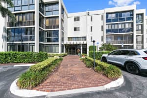 150 SE Four Winds Drive 301, Stuart, FL 34996 - MLS#R11115880