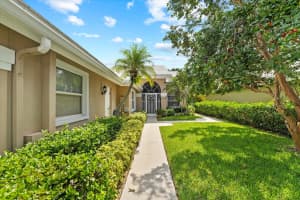 2320 Saratoga Bay Drive, West Palm Beach, FL 33409 - MLS#R11115882
