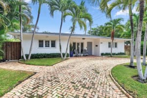 301 Edgewood Drive, West Palm Beach, FL 33405 - MLS#R11115957