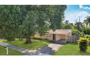 6111 NW 43rd Avenue, North Lauderdale, FL 33319 - MLS#R11115964