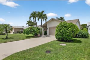 6043 Petaluma Drive, Boca Raton