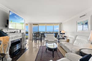1900 Consulate Place 2002, West Palm Beach, FL 33401 - MLS#R11115972