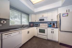 917 Coquina Lane 4, Vero Beach, FL 32963 - MLS#R11115979