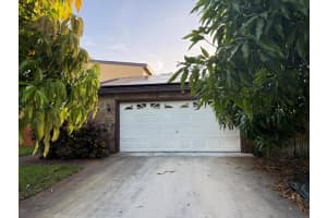 1323 Scottsdale Road E, West Palm Beach