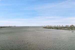2640 Lake Shore Drive 2011, Riviera Beach, FL 33404 - MLS#R11116053