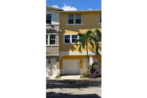 430 Amador Ln 6, West Palm Beach