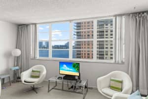 250 174th Street 1110, Sunny Isles Beach, FL 33160 - MLS#R11116105