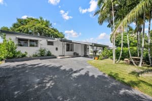 309 Sw 7th Street, Hallandale Beach