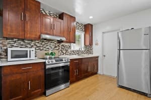 313 7th Street, Hallandale Beach, FL 33009 - MLS#R11116131