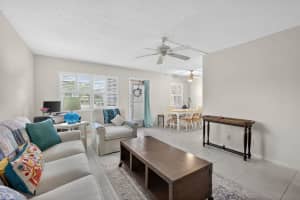 23 Dorchester B, West Palm Beach, FL 33417 - MLS#R11116132