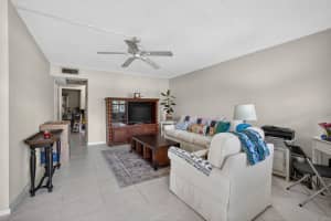 23 Dorchester B, West Palm Beach, FL 33417 - MLS#R11116132