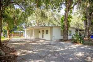 809 SE 10th Street, Okeechobee, FL 34974 - MLS#R11116136