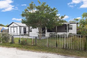 7818 Arrance Street, Hobe Sound, FL 33455 - MLS#R11116159